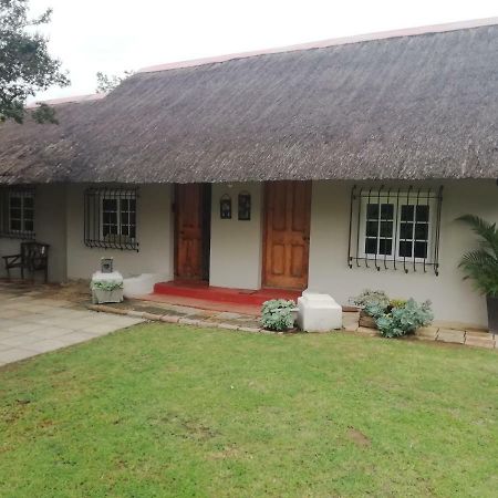 Erin Guesthouse And B&B Bergville Exterior foto